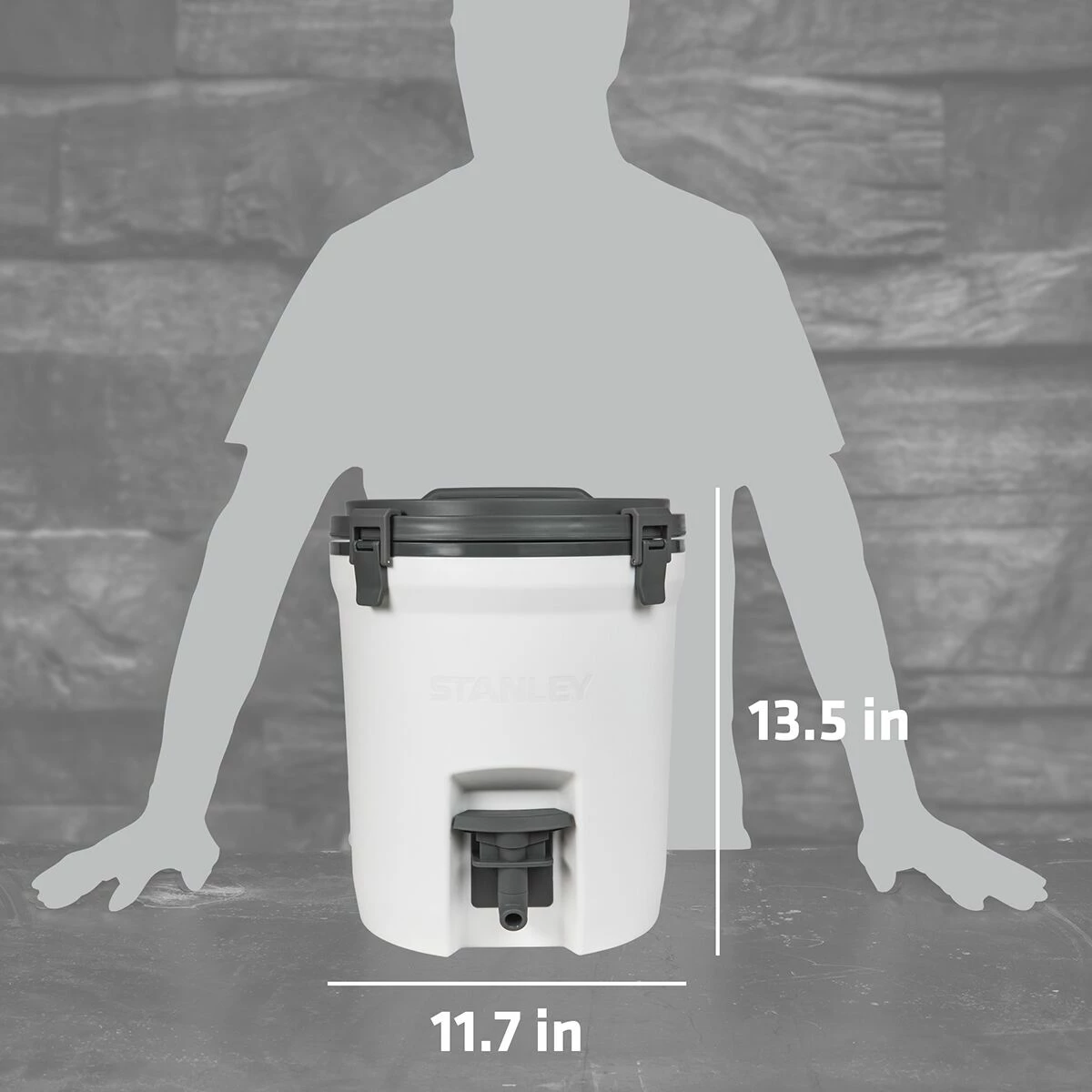 Stanley Adventure 2 Gallon Fast Flow Water Jug 5 Stanley Adventure 2 Gallon Fast Flow Water Jug - Image 3